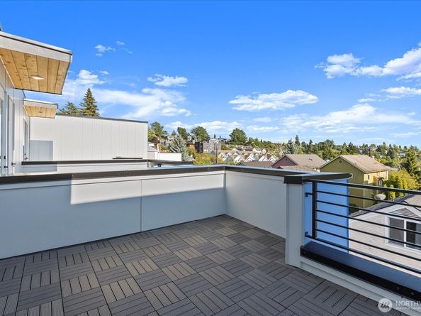 918 28th Avenue S C, Seattle WA 98144