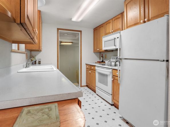 14828 Ashworth Avenue N, Shoreline WA 98133