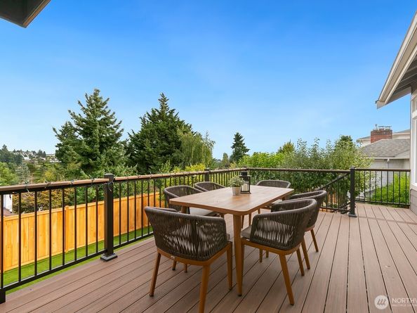 3016 37th Avenue W, Seattle WA 98199