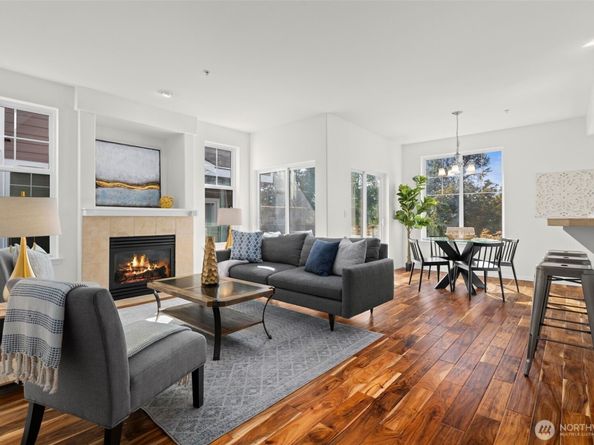 17021 114th Avenue SE, Renton WA 98055