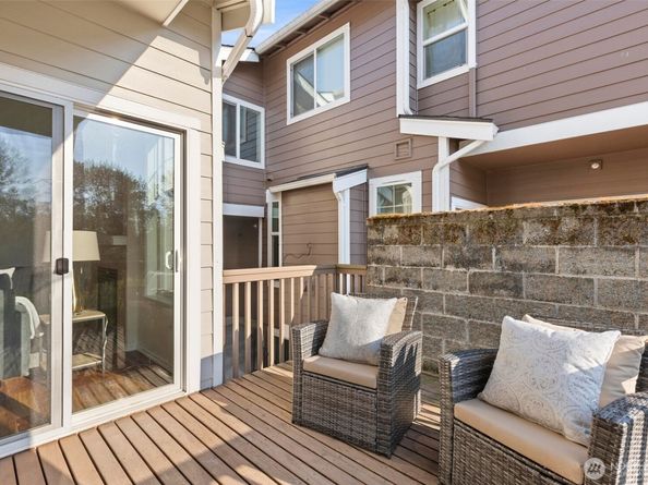 17021 114th Avenue SE, Renton WA 98055