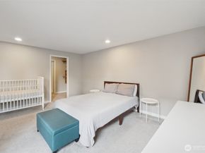 8225 212th Street SW 304, Edmonds WA 98026