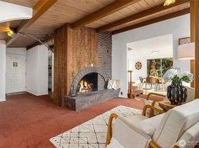 9482 Green Spot Place NE, Bainbridge Island WA 98110