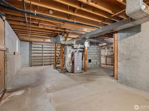 9482 Green Spot Place NE, Bainbridge Island WA 98110