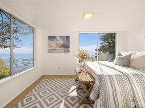 9482 Green Spot Place NE, Bainbridge Island WA 98110