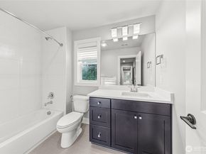 14918 SE 46th St, Bellevue WA 98006