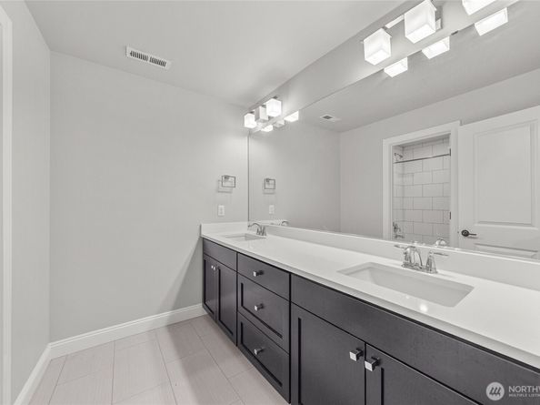 14918 SE 46th St, Bellevue WA 98006