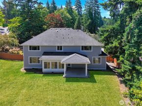 14918 SE 46th St, Bellevue WA 98006