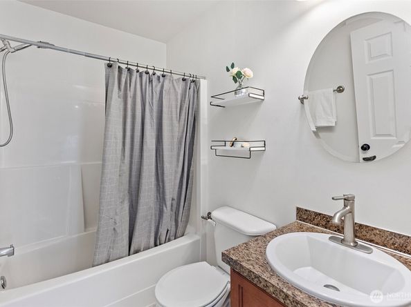 209 NE Max William Loop, Poulsbo WA 98370