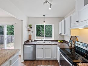 209 NE Max William Loop, Poulsbo WA 98370
