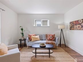 209 NE Max William Loop, Poulsbo WA 98370