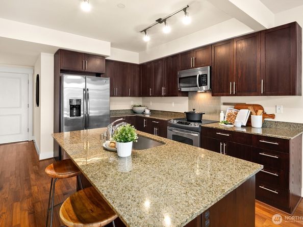 699 John Street 617, Seattle WA 98109