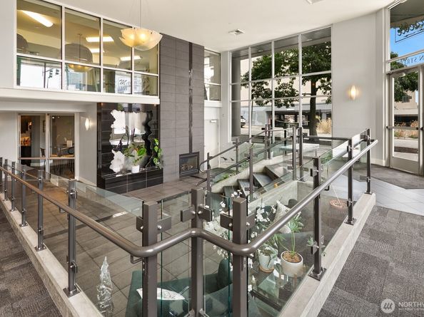 699 John Street 617, Seattle WA 98109
