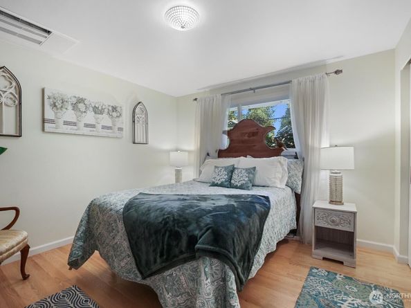 19508 88th Avenue W, Edmonds WA 98026