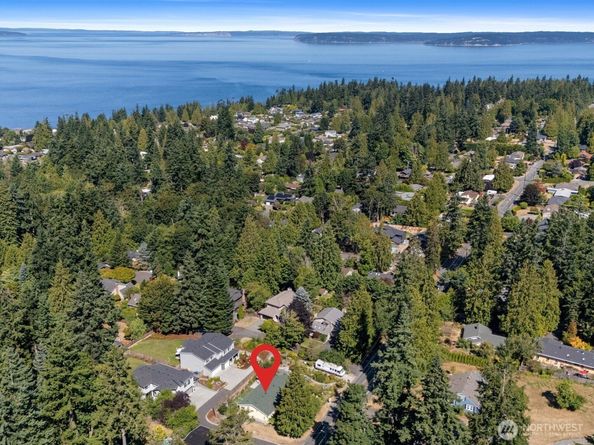 19508 88th Avenue W, Edmonds WA 98026