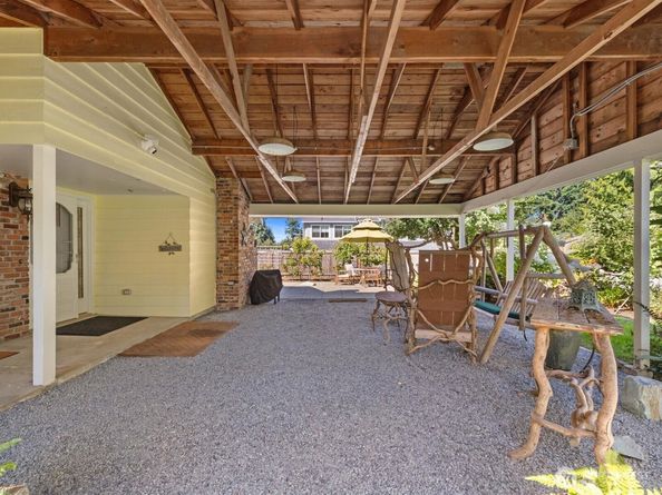 19508 88th Avenue W, Edmonds WA 98026