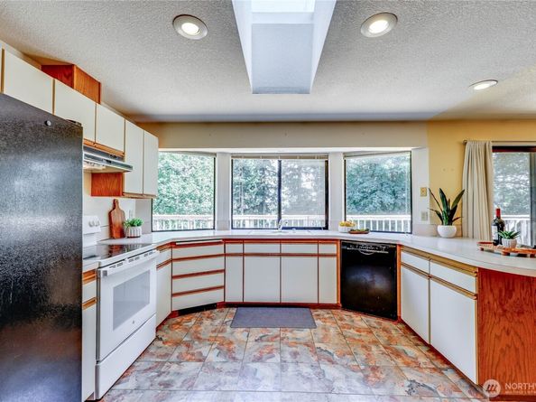 3233 View Drive NW, Bremerton WA 98312