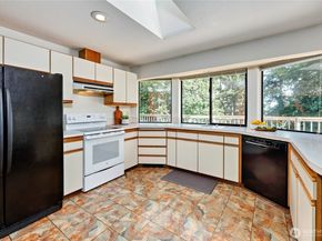 3233 View Drive NW, Bremerton WA 98312
