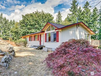 3233 View Drive NW