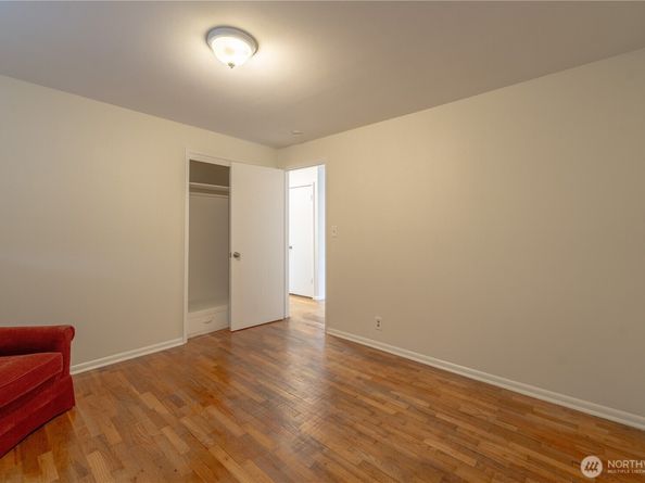 20318 19th Avenue NE, Shoreline WA 98155