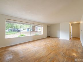 20318 19th Avenue NE, Shoreline WA 98155