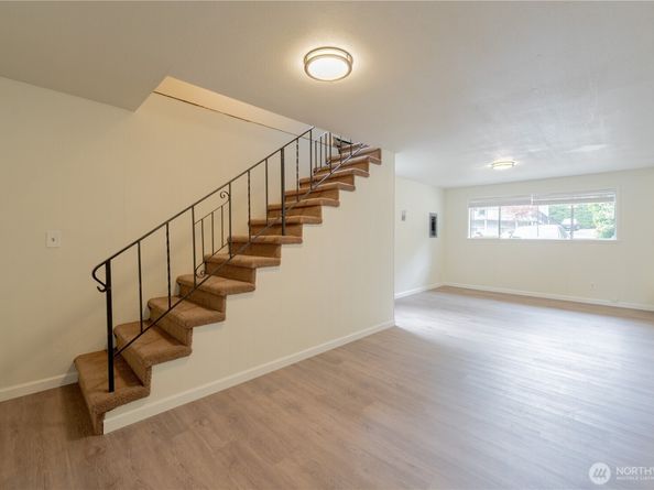 20318 19th Avenue NE, Shoreline WA 98155