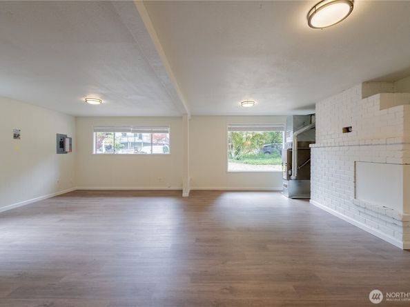 20318 19th Avenue NE, Shoreline WA 98155