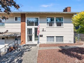 1312 E Hope Street, Bremerton WA 98310