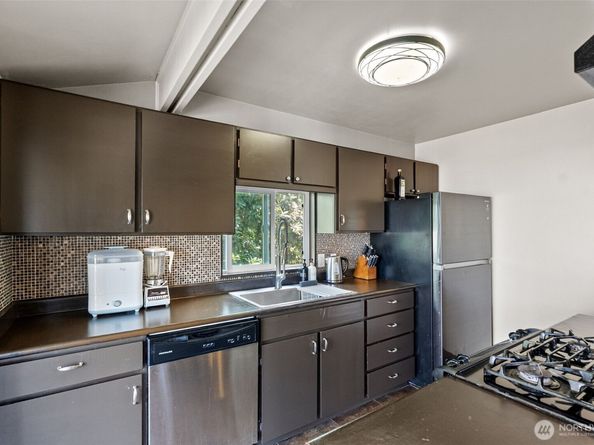 1312 E Hope Street, Bremerton WA 98310