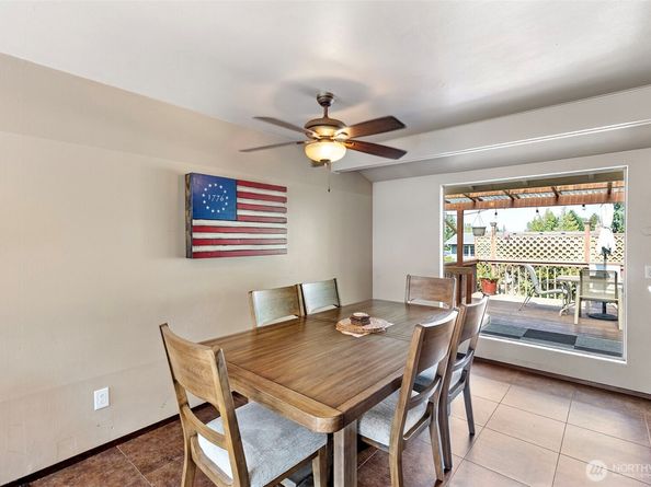 1312 E Hope Street, Bremerton WA 98310
