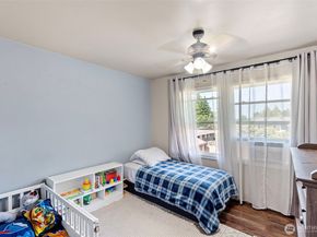 1312 E Hope Street, Bremerton WA 98310