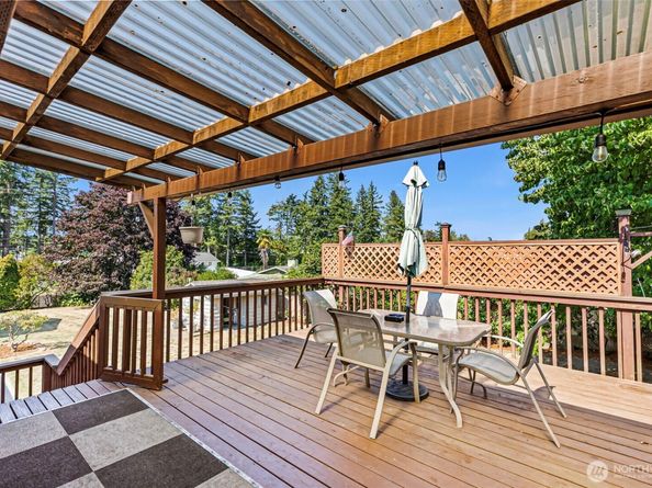 1312 E Hope Street, Bremerton WA 98310