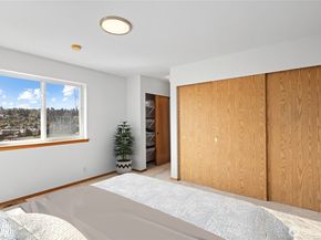 2632 14th Avenue W, Seattle WA 98119
