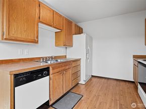 2632 14th Avenue W, Seattle WA 98119