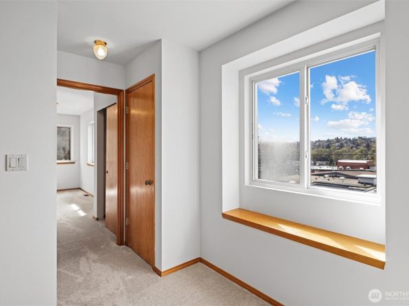 2632 14th Avenue W, Seattle WA 98119