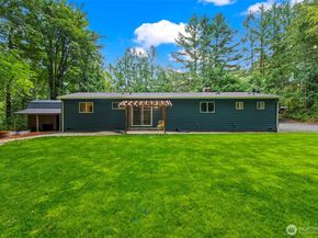 8964 Lawrence Drive SE, Port Orchard WA 98367