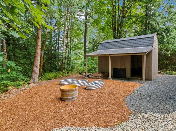 8964 Lawrence Drive SE, Port Orchard WA 98367