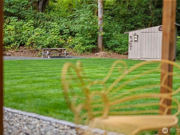8964 Lawrence Drive SE, Port Orchard WA 98367