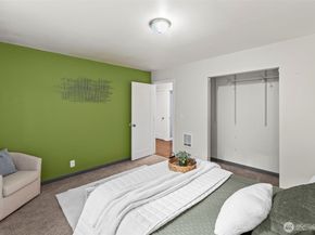 8964 Lawrence Drive SE, Port Orchard WA 98367