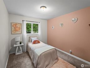 8964 Lawrence Drive SE, Port Orchard WA 98367