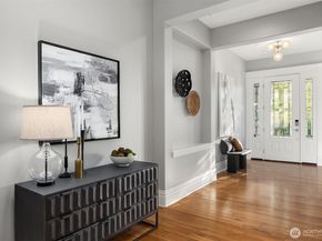 2989 NE Davis Loop, Issaquah WA 98029