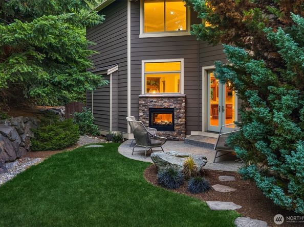 2989 NE Davis Loop, Issaquah WA 98029