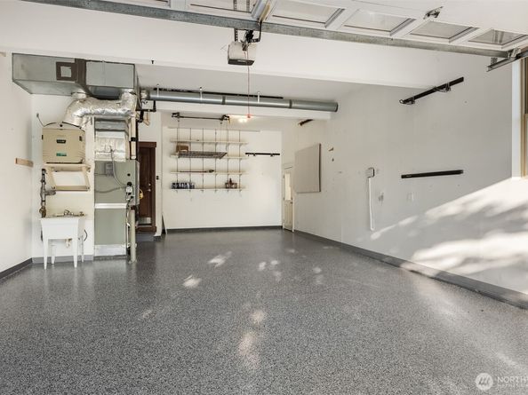 2989 NE Davis Loop, Issaquah WA 98029