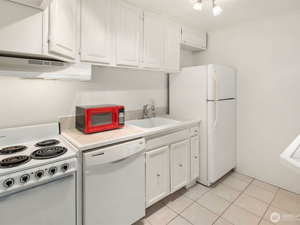 2933 76th Avenue SE 11A, Mercer Island WA 98040