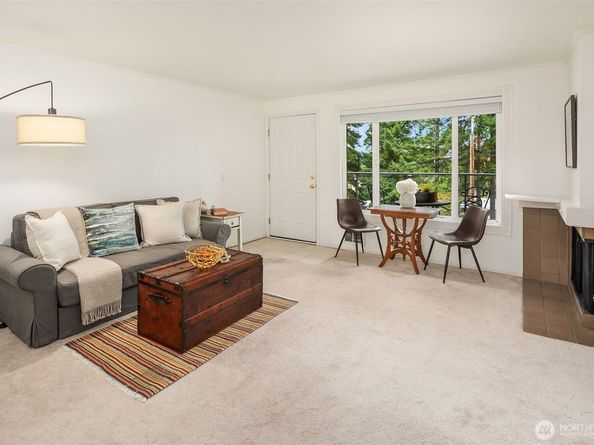 2933 76th Avenue SE 11A, Mercer Island WA 98040