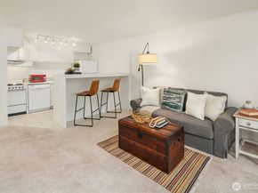 2933 76th Avenue SE 11A, Mercer Island WA 98040
