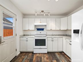 1035 Oakes Ave, Everett WA 98201