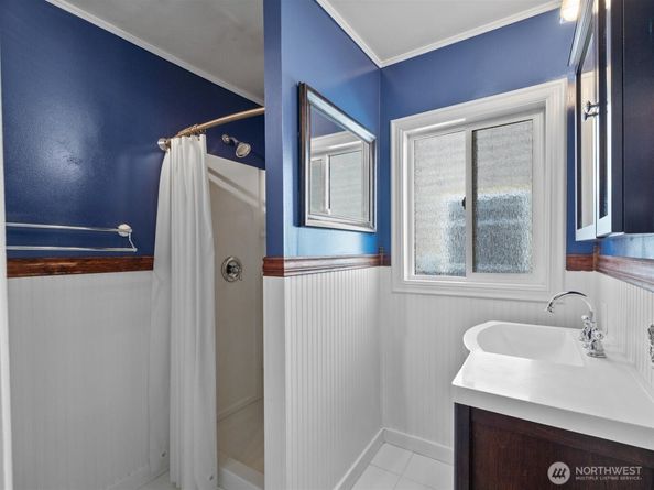 1035 Oakes Ave, Everett WA 98201