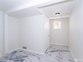 2644 SW 112th Street, Seattle WA 98146