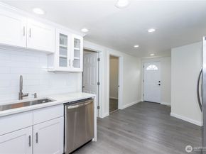 2644 SW 112th Street, Seattle WA 98146